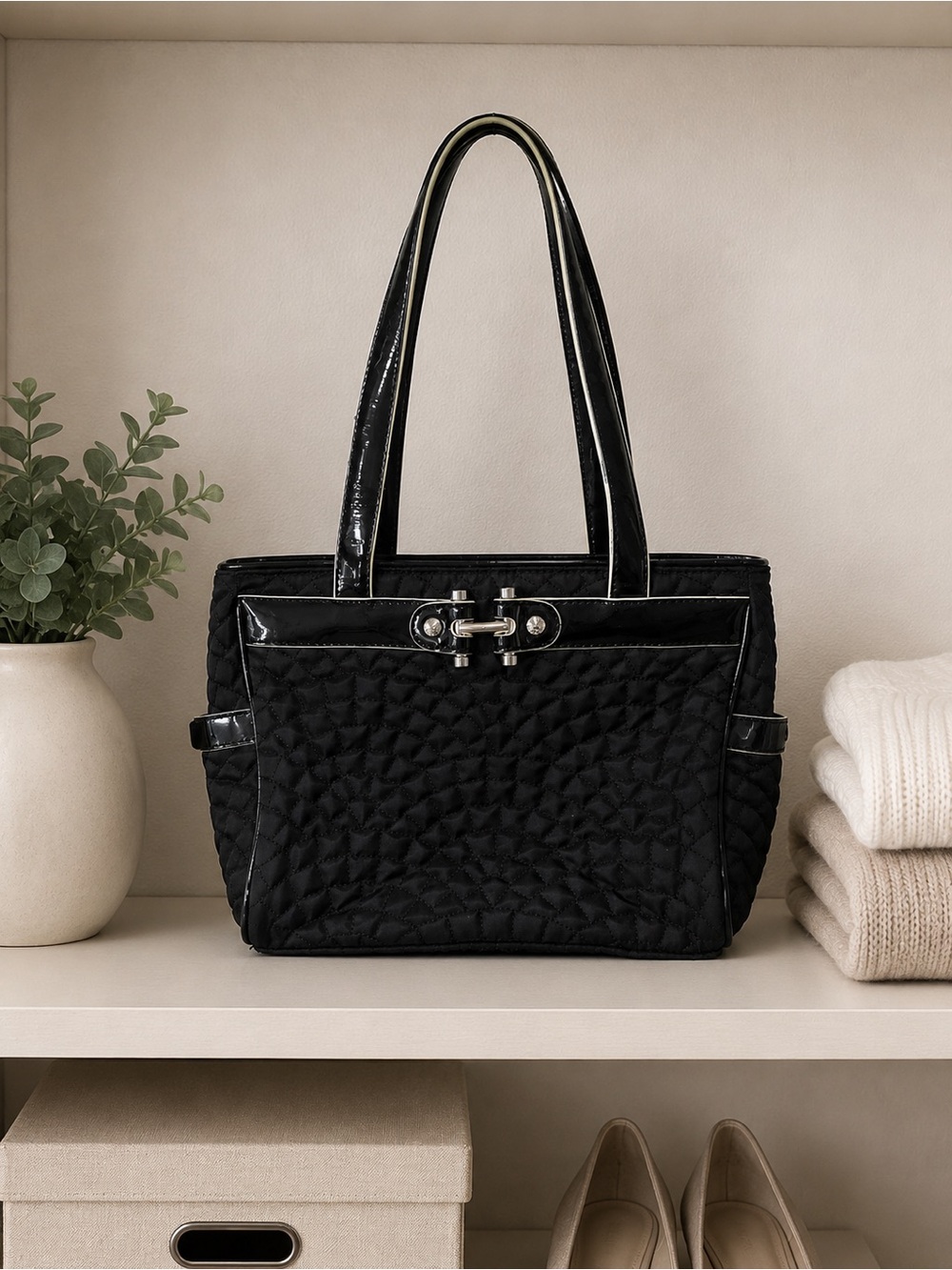 EUC Vera Bradley Mon Cheri Black Quilted Patent Trim Shoulder Tote Bag